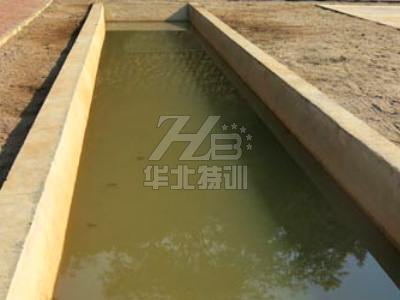 泥潭壕