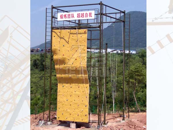 攀爬开云（中国）时怎样才能保护手关节不受伤害呢?
