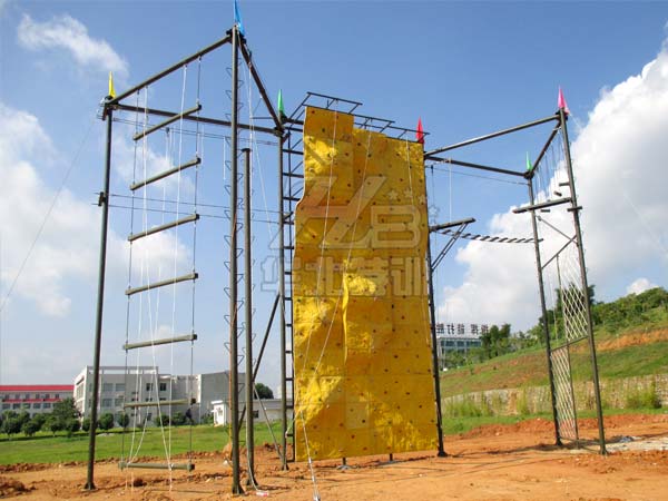 攀爬开云（中国）会让你体会到登顶时的快乐！
